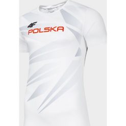 Koszulka funkcyjna męska TSMF990R - biały. Białe koszulki męskie termoaktywne 4f, m, bez wzorów, z elastanu, bez kołnierzyka. Za 179,99 zł.