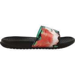 Klapki Nike Wmns Benassi JDI Print (618919-019). Czarne klapki damskie Nike, bez wzorów, z materiału, bez obcasa. Za 109,99 zł.