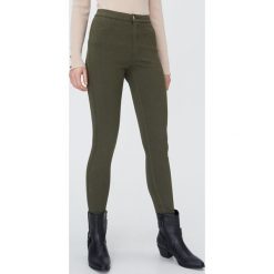Spodnie skinny fit - Khaki. Brązowe spodnie damskie Sinsay. Za 39,99 zł.