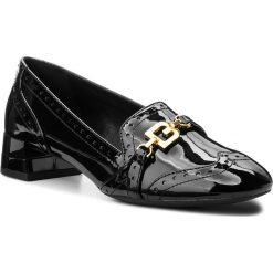 Półbuty GEOX - D Chloo M. B D849XB 00066 C9999 Black. Czarne półbuty damskie skórzane Geox, na płaskiej podeszwie. W wyprzedaży za 359,00 zł.