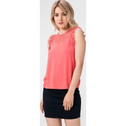 Vero Moda Alberta Top Czerwony. Czerwone podkoszulki damskie Vero Moda, xs, w koronkowe wzory, z elastanu, bez rękawów. Za 95,95 zł.