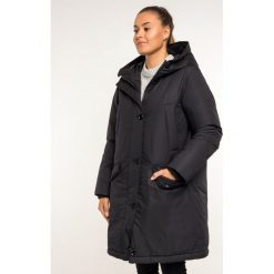 Parka Marc O'Polo 908 0846 71123. Czarne kurtki damskie Marc O'Polo, na zimę, bez wzorów, z poliesteru, bez kaptura. W wyprzedaży za 829,00 zł.