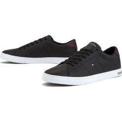 TOMMY HILFIGER ESSENTIAL LEATHER LOW-TOP > THFM0FM02977-BDS. Trampki męskie TOMMY HILFIGER, bez wzorów, z bawełny, eleganckie, bez zapięcia. Za 449,99 zł.