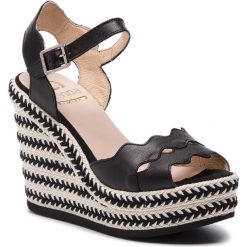 Espadryle KANNA - 19KV9104 Seta Negro. Czarne espadryle damskie marki Kanna, bez wzorów, ze skóry, bez obcasa, na obcasie. Za 539,00 zł.