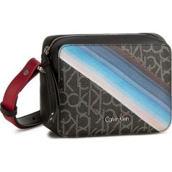 Listonoszki damskie: Torebka CALVIN KLEIN BLACK LABEL – Tin4 Small Crossbody K60K602407 910