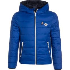 IKKS DONS JACK Kurtka przeciwdeszczowa electric blue. Niebieskie kurtki męskie IKKS, z materiału. Za 329,00 zł.