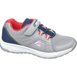 Szaro-granatowe sneakersy chłopięce Vty z czerwonymi elementami Vty popielate. Szare trampki chłopięce Vty, bez wzorów, z materiału, bez zapięcia. Za 89,90 zł.