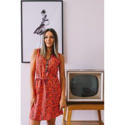 Sukienka Molly. Sukienki damskie Fanaberia.com, na co dzień, bez wzorów, bez kołnierzyka, bez rękawów, proste. Za 89,00 zł.