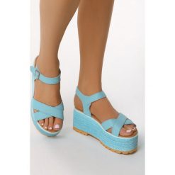 Niebieskie Sandały Tall Tale. Niebieskie sandały damskie Born2be, bez wzorów, na wysokim obcasie, na obcasie, ze sprzączką. Za 39,99 zł.