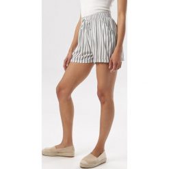 Biało-Szare Szorty Elumoni. Białe szorty damskie Born2be, xl, bez wzorów. W wyprzedaży za 39,99 zł.