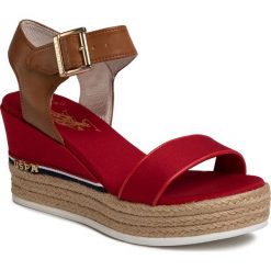 Espadryle U.S. POLO ASSN. - Michela DONET4203S0/YT1 Red. Czerwone espadryle damskie U.S. Polo Assn., bez wzorów, ze skóry ekologicznej, bez obcasa. W wyprzedaży za 259,00 zł.