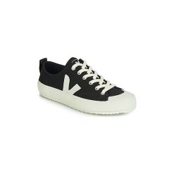 Buty Veja NOVA. Białe trampki i tenisówki damskie Veja, bez wzorów, bez zapięcia. Za 369,00 zł.