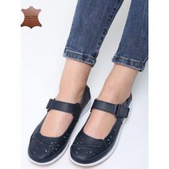 Granatowe Skórzane Półbuty Store Run. Niebieskie creepersy damskie Born2be, z materiału, z okrągłym noskiem, na obcasie. Za 79,99 zł.