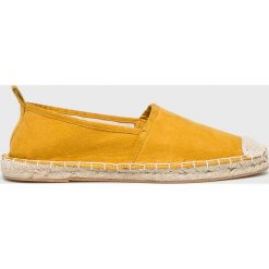 Medicine - Espadryle Take Daily. Czerwone espadryle damskie MEDICINE, bez wzorów, z gumy, bez obcasa, na płaskiej podeszwie. W wyprzedaży za 49,90 zł.