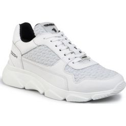 Sneakersy TOGOSHI - TG-12-03-000097 602. Białe sneakersy męskie Togoshi, na co dzień, bez wzorów, ze skóry ekologicznej, klasyczne, bez zapięcia. W wyprzedaży za 299,00 zł.