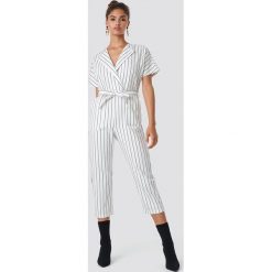 MANGO Kombinezon Danubio - Offwhite. Szare kombinezony z printem Mango, z krótkim rękawem, krótkie. Za 202,95 zł.