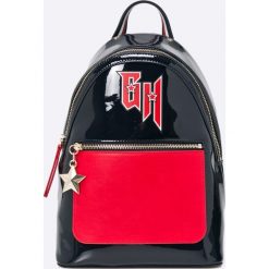 Tommy Hilfiger - Plecak Gigi Hadid. Niebieskie plecaki damskie TOMMY HILFIGER, bez wzorów, z poliesteru. W wyprzedaży za 439,90 zł.