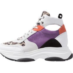 Trampki damskie slip on: Steve Madden ZOVA Tenisówki i Trampki wysokie white