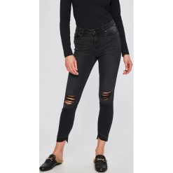Vero Moda - Jeansy Seven. Szare jeansy damskie rurki Vero Moda, z bawełny. W wyprzedaży za 89,90 zł.