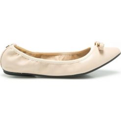 Baleriny damskie: Butterfly Twists – Baleriny