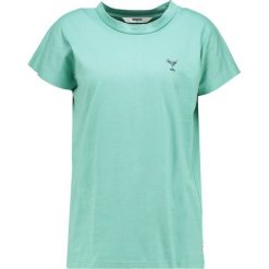 T-shirty damskie: Wemoto COCKTAIL TEE Tshirt z nadrukiem jade