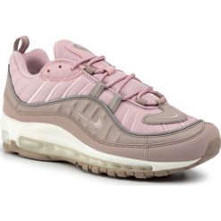 Buty NIKE - Air Max 98 640744 200 Pumice/Pumice/Plum Chalk. Różowe półbuty damskie Nike, na co dzień, bez wzorów, ze skóry ekologicznej, bez obcasa, na płaskiej podeszwie, bez zapięcia. Za 749,00 zł.