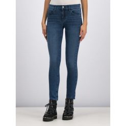 Jeansy Slim Fit Liu Jo U69001 D4320. Niebieskie jeansy damskie Liu Jo, bez wzorów, z elastanu. W wyprzedaży za 319,00 zł.