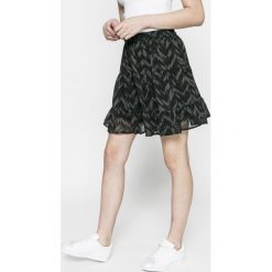 Vero Moda - Spódnica. Szare minispódniczki Vero Moda, l, z poliesteru, z podwyższonym stanem, rozkloszowane. W wyprzedaży za 69,90 zł.