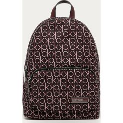 Calvin Klein - Plecak. Fioletowe plecaki damskie Calvin Klein, bez wzorów, z poliesteru. Za 539,90 zł.