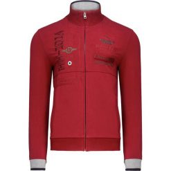 Bluza AERONAUTICA MILITARE. Czerwone bluzy męskie Aeronautica Militare, z haftami, militarne, ze stójką, bez rękawów, bez kaptura. W wyprzedaży za 516,00 zł.
