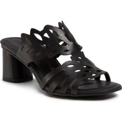Klapki TAMARIS - 1-27230-34 Black 001. Czarne klapki damskie Tamaris, bez wzorów, ze skóry, bez obcasa, na obcasie. Za 239,00 zł.