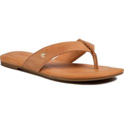 Japonki UGG - W Tuolumne 1112870 Alm. Pomarańczowe klapki damskie Ugg, bez wzorów, ze skóry ekologicznej, bez obcasa, na obcasie. Za 219,00 zł.