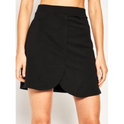 Spódnica mini Liu Jo Sport TA0071 J7898. Czarne spódniczki damskie Liu Jo Sport, m, bez wzorów, z elastanu, sportowe, mini, sportowe. W wyprzedaży za 319,00 zł.