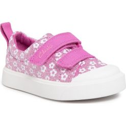 Trampki CLARKS - City Bright T 261490906 Pink Floral. Różowe trampki dziewczęce Clarks, bez wzorów, z gumy, na rzepy. Za 139,00 zł.