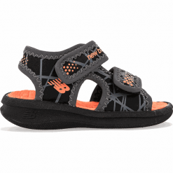 New Balance K2031BON. Buciki niemowlęce New Balance, z lycry, bez zapięcia. W wyprzedaży za 69,99 zł.