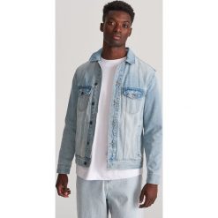Jeansowa kurtka - Niebieski. Niebieskie kurtki męskie Reserved, xl, bez wzorów, z jeansu, bez kaptura. Za 139,99 zł.