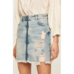 Answear - Spódnica jeansowa. Niebieskie spódniczki damskie ANSWEAR, na co dzień, s, bez wzorów, z elastanu, casualowe, mini, proste. W wyprzedaży za 99,90 zł.