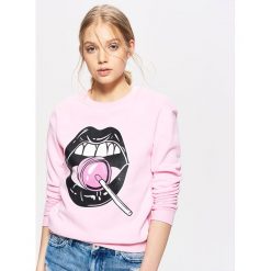 Bluzy damskie: Bluza z motywem ust - Różowy
