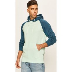 Quiksilver - Bluza. Niebieskie bluzy męskie Quiksilver, m, bez wzorów, z bawełny, z kapturem, bez rękawów, z kapturem. W wyprzedaży za 179,90 zł.