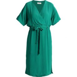 Sukienki hiszpanki: Modström VIVIENNA Sukienka letnia emerald