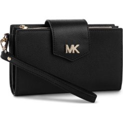 Duży Portfel Damski MICHAEL MICHAEL KORS - Wristlets 32T9GFDW7L Black. Czarne portfele damskie MICHAEL Michael Kors, bez wzorów, ze skóry. Za 549,00 zł.
