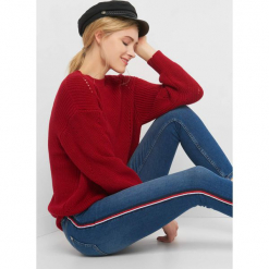 Sweter z widocznym splotem. Czerwone swetry klasyczne damskie Orsay, xs, z bawełny. Za 99,99 zł.