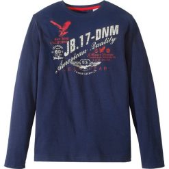 Shirt z długim rękawem bonprix ciemnoniebieski. Niebieskie koszule chłopięce marki bonprix, z nadrukiem, z okrągłym kołnierzem, z długim rękawem, długie. Za 34,99 zł.