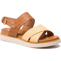Sandały WRANGLER - Punch Karen 2 WL91641A Yellow 073. Żółte klapki damskie Wrangler, bez wzorów, ze skóry ekologicznej, bez obcasa. Za 249,00 zł.