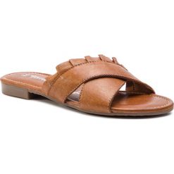 Klapki TAMARIS - 1-27118-22 Cuoio 455. Pomarańczowe klapki damskie Tamaris, z aplikacjami, ze skóry, bez obcasa, na obcasie. W wyprzedaży za 149,00 zł.