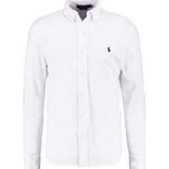 Polo Ralph Lauren LONG SLEEVE Koszula white. Szare koszule męskie marki Polo Ralph Lauren, l, z bawełny, button down, z długim rękawem. Za 439,00 zł.