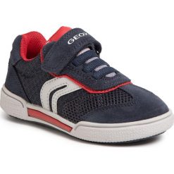 Sneakersy GEOX - J Poseido B. D J02BCD 01422 C0735 M Navy/Red. Niebieskie trampki chłopięce Geox, bez wzorów, ze skóry, na rzepy. W wyprzedaży za 209,00 zł.