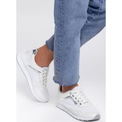 Białe Sneakersy Take A Chance. Białe buty sportowe damskie Renee, bez wzorów, sportowe. Za 69,99 zł.