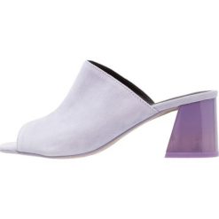 Chodaki damskie: L'INTERVALLE DANICA Klapki lilac