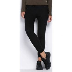 Czarne Spodnie Dresowe Homecoming. Czarne spodnie dresowe damskie Born2be, m, z dresówki. Za 14,99 zł.